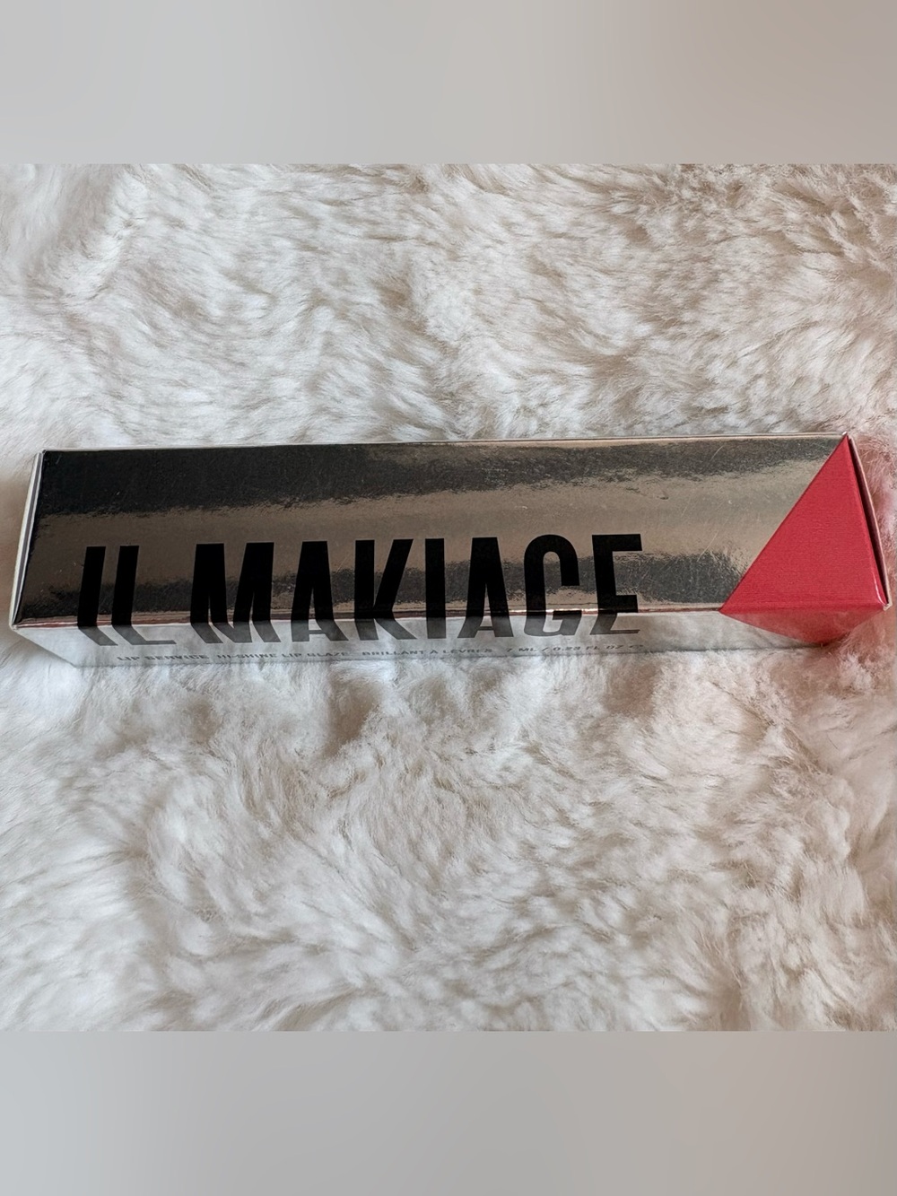 NIB IL MAKIAGE Lip Service Lip Gloss in PDA 574
